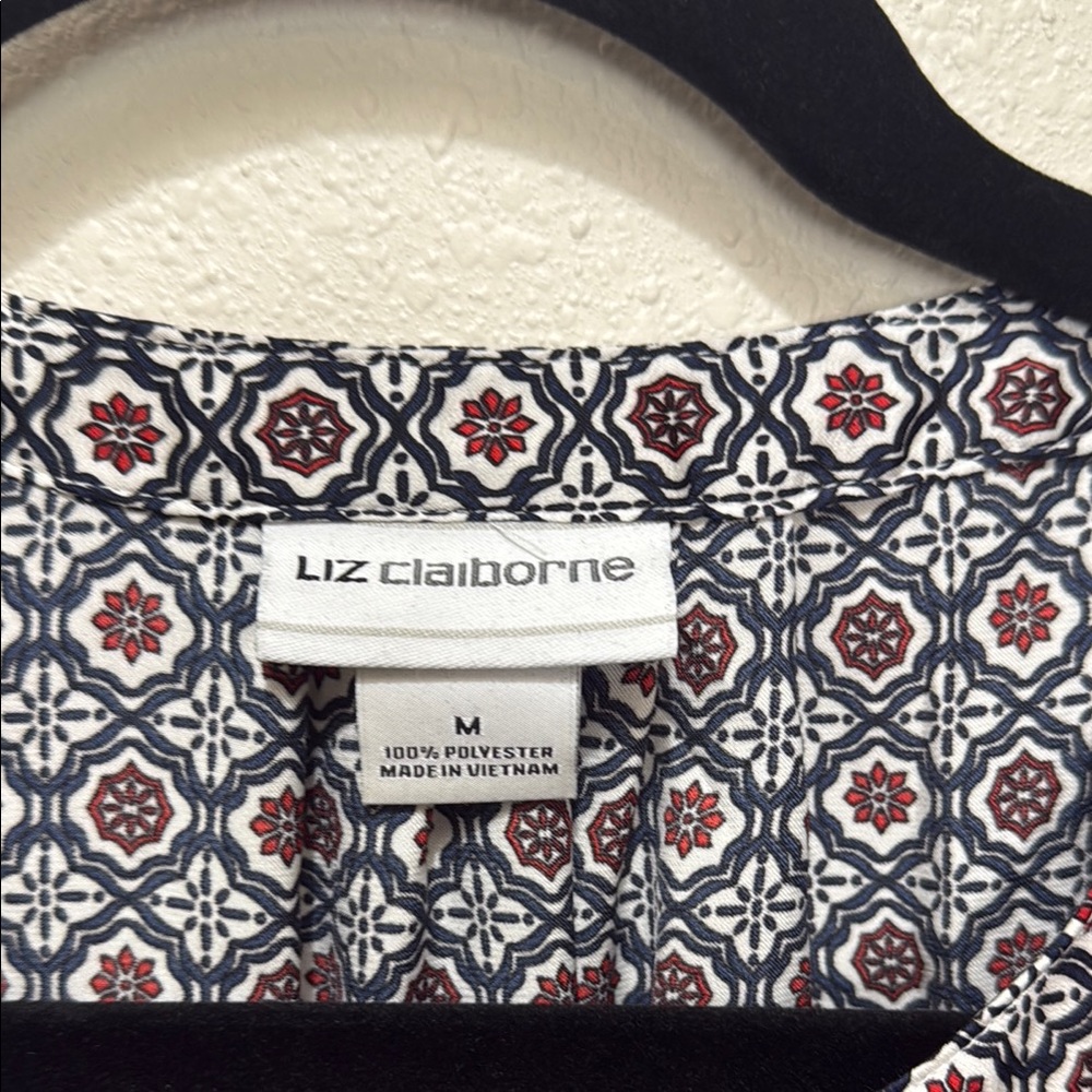 Liz Claiborne Patterned Women's Top, Size M - Picture 2 of 3